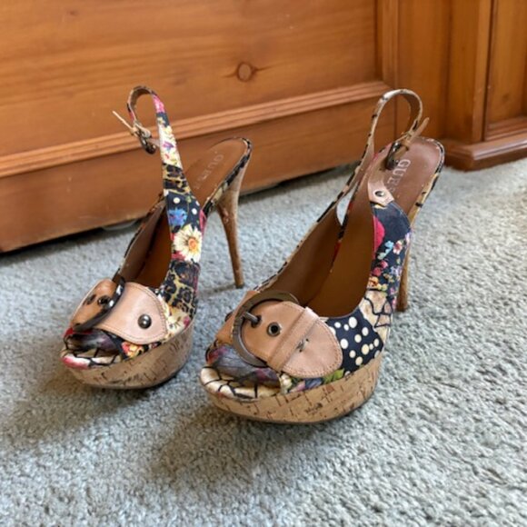 Ladies Guess Platform Heels - Picture 2 of 2